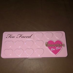 Two faced eyeshadow pallet